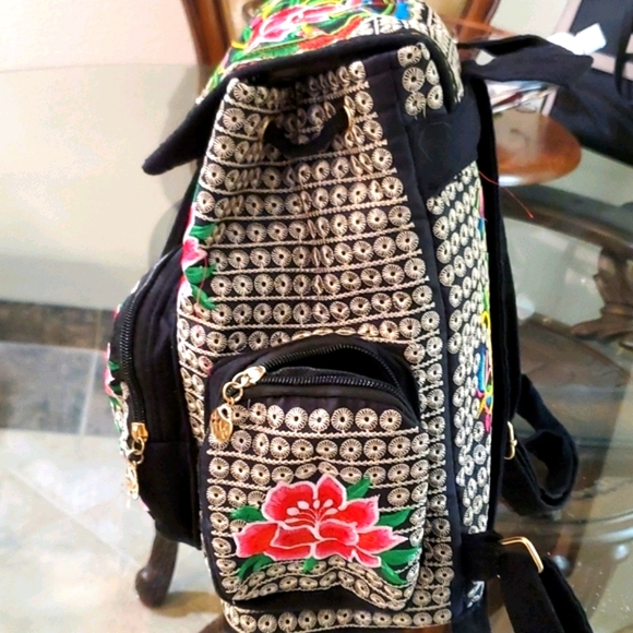 Authentic Mexican back pack - Picture 2 of 6
